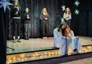 Jasełka na szkolnej scenie