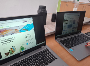 Komputery w sali chemicznej