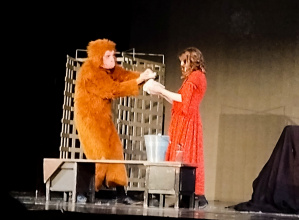 Frankenstein na scenie Teatru V6