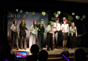Występ grupy teatralnej