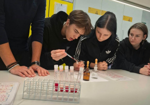 Doświadczenia chemiczne