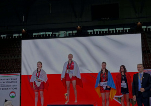 Zwycięzcy na podium